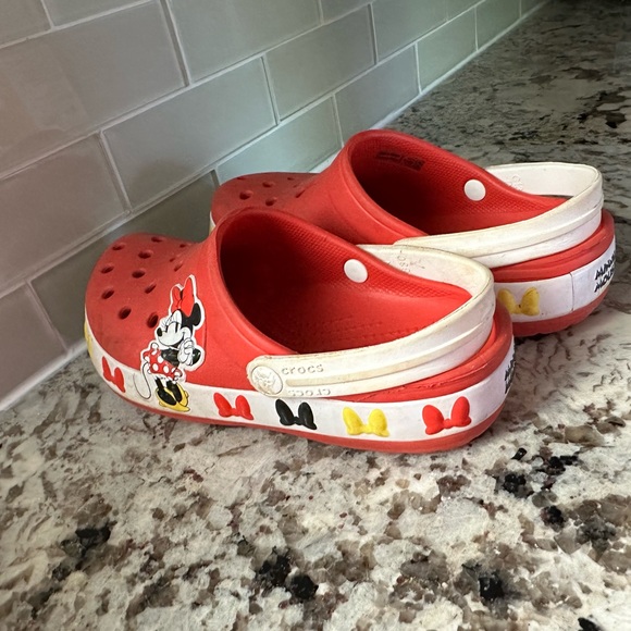 Minnie Mouse crocs - Picture 5 of 5